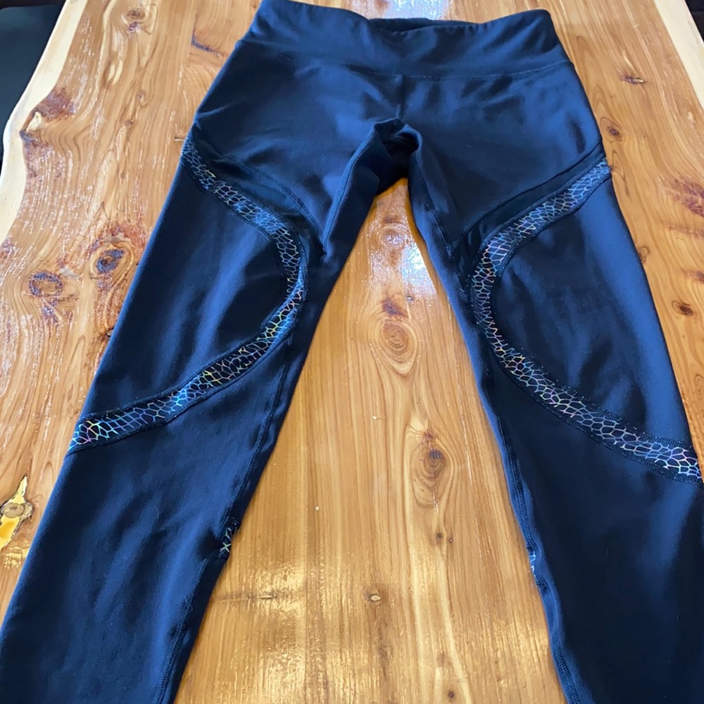 Zyia serpent leggings size 2